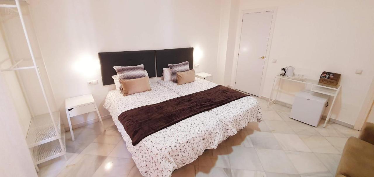 Fan Rooms Duquesa Малага Экстерьер фото